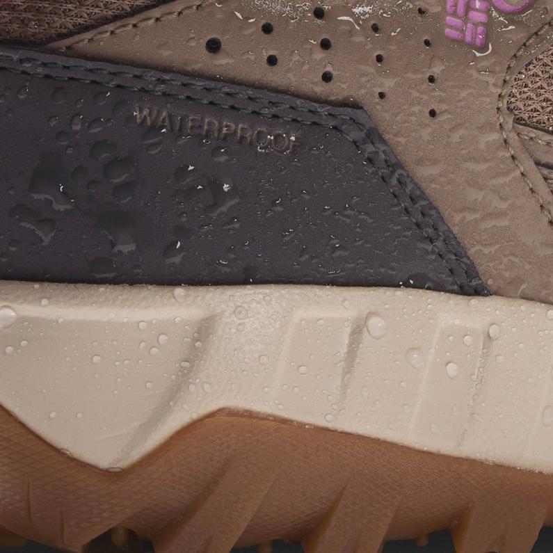 Omni-Tech™ es impermeable y transpirable, por lo que tus pies se mantienen secos pase lo que pase.